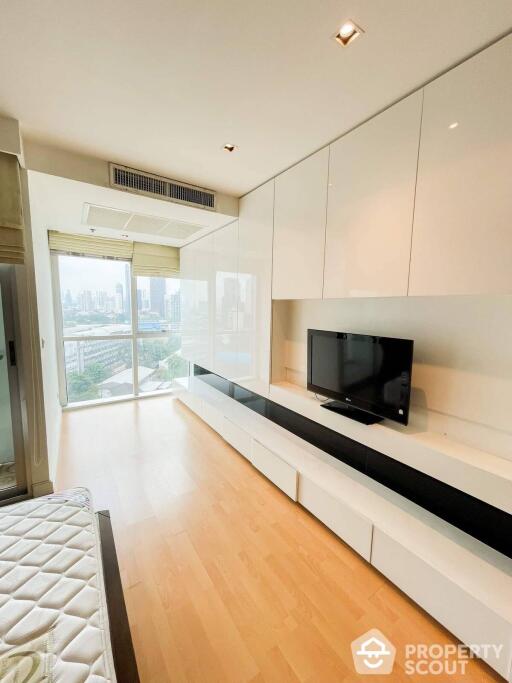 1-BR Condo at Nusasiri Grand Condominium near BTS Ekkamai