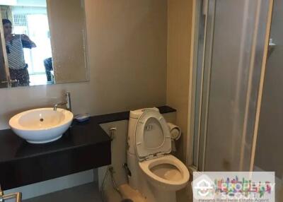 3-BR Condo at Nusasiri Grand Condominium near BTS Ekkamai