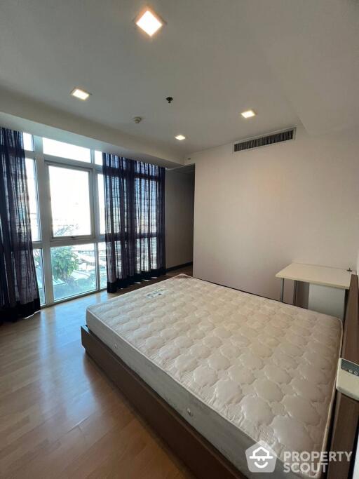 3-BR Condo at Nusasiri Grand Condominium near BTS Ekkamai