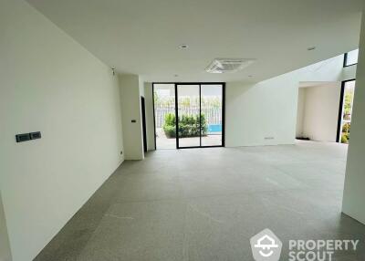 4-BR House near BTS Phra Khanong