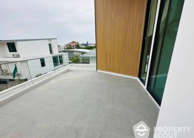 4-BR House near BTS Phra Khanong