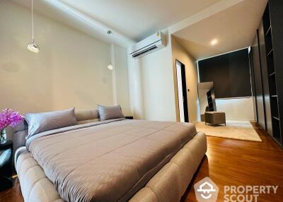 4-BR House near BTS Phra Khanong