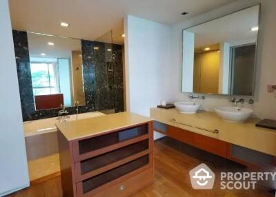 3-BR Condo at Ficus Lane Condominium near BTS Phra Khanong