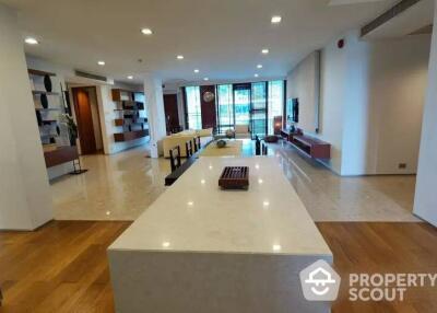 3-BR Condo at Ficus Lane Condominium near BTS Phra Khanong