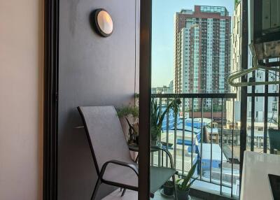 1-BR Condo at Life Sukhumvit 48 near BTS Phra Khanong