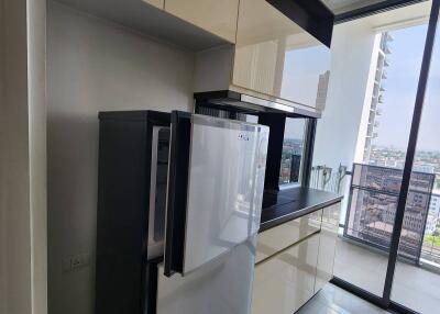 1-BR Condo at The Room Sukhumvit 62 near BTS Punnawithi