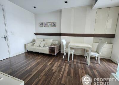 1-BR Condo at The Room Sukhumvit 62 near BTS Punnawithi