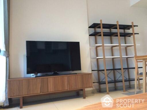 1-BR Condo at The Lofts Ekkamai near BTS Ekkamai