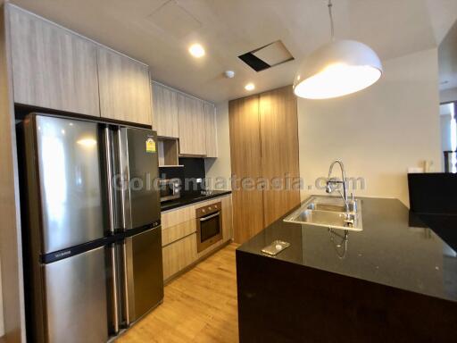 2 Bedrooms Furnished Apartment - walk to Asok BTS