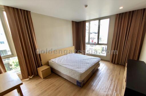 2 Bedrooms Furnished Apartment - walk to Asok BTS