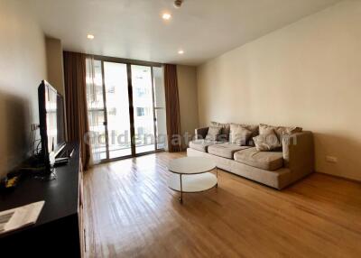 2 Bedrooms Furnished Apartment - walk to Asok BTS