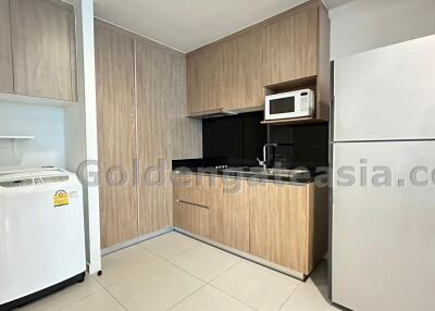 2 Bedrooms Furnished Apartment - Sukhumvit 24, Phrom Phong BTS