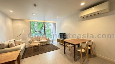 2 Bedrooms Furnished Apartment - Sukhumvit 24, Phrom Phong BTS