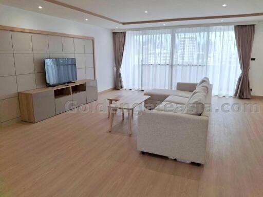 3 Bedrooms Spacious Furnished Apartment - Sukhumvit 49 - Thonglor