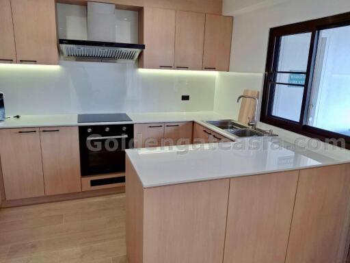 3 Bedrooms Spacious Furnished Apartment - Sukhumvit 49 - Thonglor