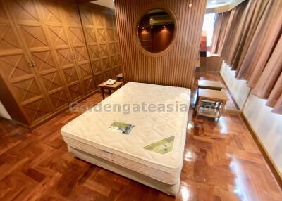 2 Bedrooms Furnished Condo - Sukhumvit 16, Asok BTS, Sukhumvit MRT