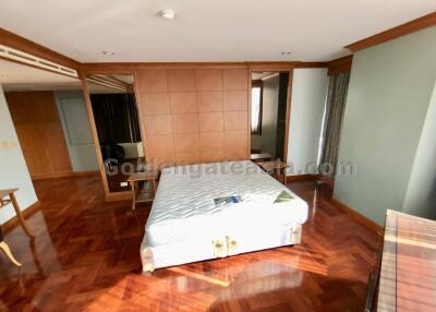 2 Bedrooms Furnished Condo - Sukhumvit 16, Asok BTS, Sukhumvit MRT