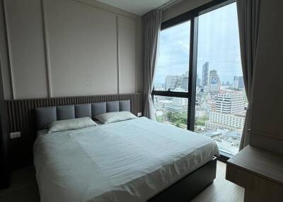 1-BR Condo at The Lofts Silom near BTS Surasak