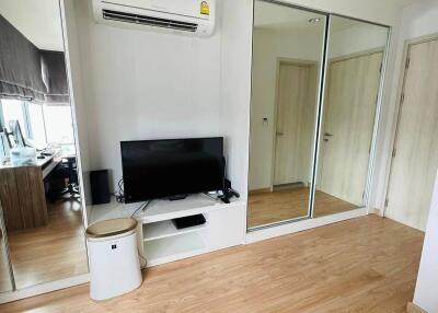 2-BR Condo at Rhythm Sukhumvit 42 near BTS Ekkamai