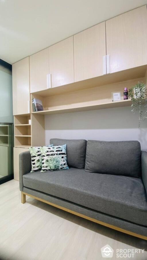 1-BR Condo at Life Asoke near ARL Makkasan