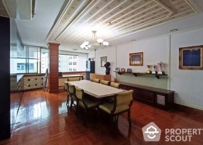 4-BR Condo at Premier Condominium near BTS Phrom Phong