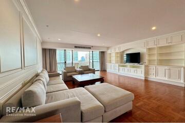 "Luxury 3-Bed, 3-Bath Condo in Vibrant Watthana, Bangkok"