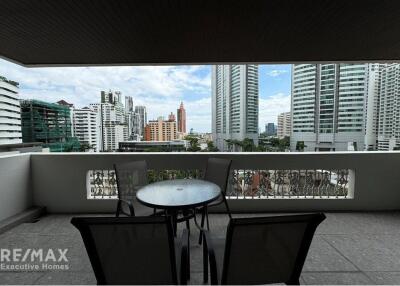 "Luxury 3-Bed, 3-Bath Condo in Vibrant Watthana, Bangkok"