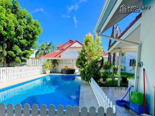 Modern 3 Bedroom Pool Villa In East Pattaya For Sale