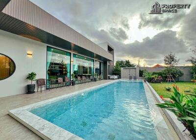 6 Bedroom Luxury Pool Villa Near Jomtien Beach For Sale