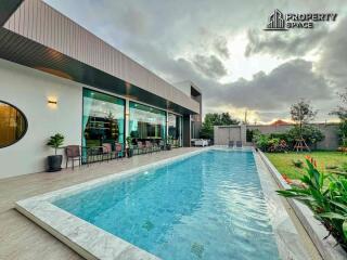 6 Bedroom Luxury Pool Villa Near Jomtien Beach For Sale