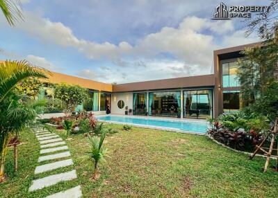 6 Bedroom Luxury Pool Villa Near Jomtien Beach For Sale