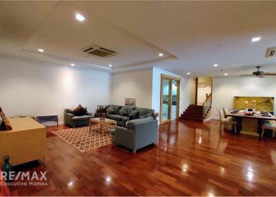 For rent pet friendly apartment 2+1 beds in Sukhumvit 22 BTS Phrompong