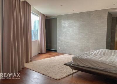 3 bed for sale BTS Thonglor a few step walk