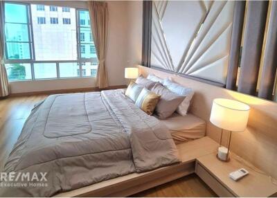 Luxurious 2-Bed Condo in Khlong Toei, Bangkok