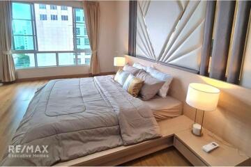 Luxurious 2-Bed Condo in Khlong Toei, Bangkok