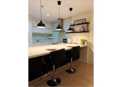 "Elegant 3-Bedroom Condo at Bann Ananda, Bangkok"