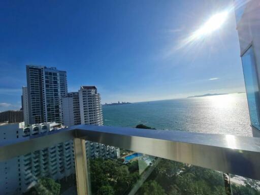 Balcony with ocean view