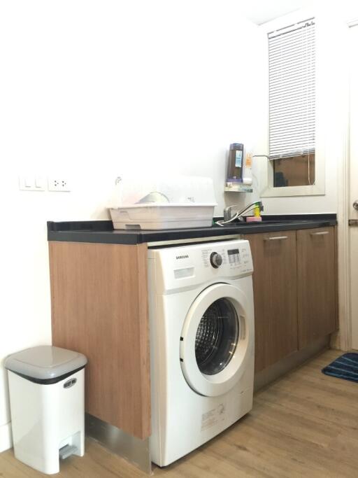 Laundry area in kitchen