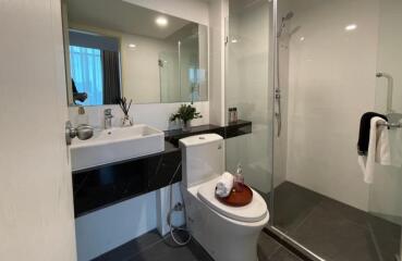 Modern bathroom with a walk-in shower