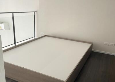 Minimalist Bedroom with Platform Bed Frame