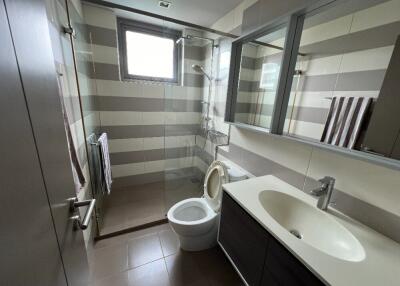 Modern bathroom with a walk-in shower