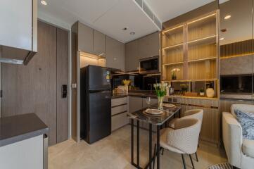 Modern kitchen with dining area