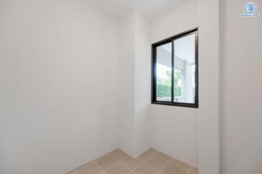 Small hallway with a window