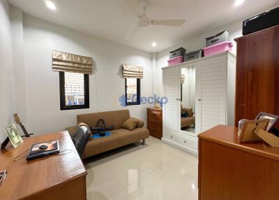 3 Bedrooms House East Pattaya H011890