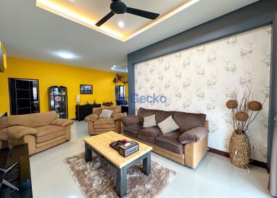 3 Bedrooms House East Pattaya H011890