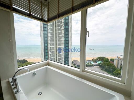 2 Bedrooms Condo in Reflection Jomtien C011889