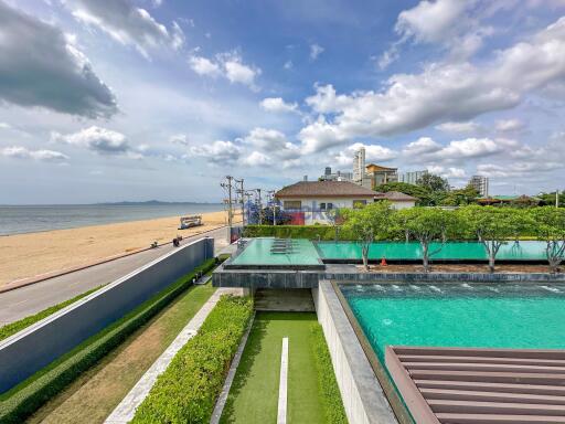 2 Bedrooms Condo in Reflection Jomtien C011889