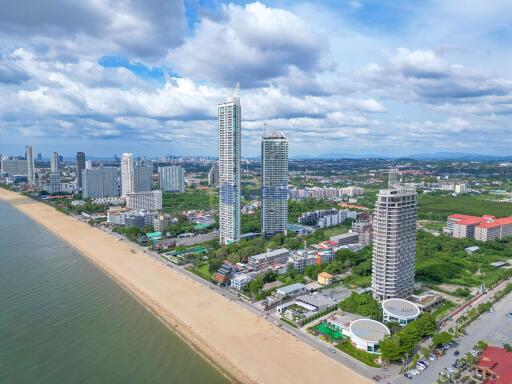 2 Bedrooms Condo in Reflection Jomtien C011889