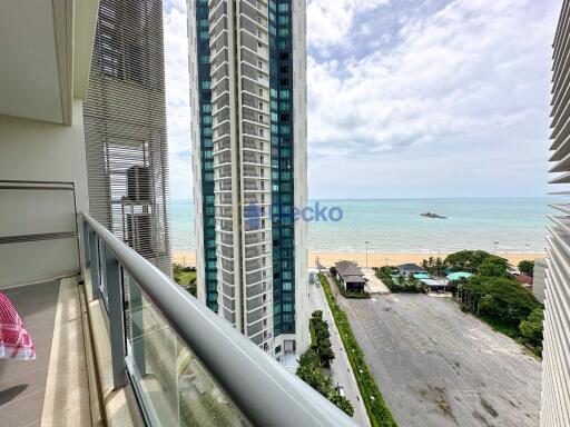 2 Bedrooms Condo in Reflection Jomtien C011889