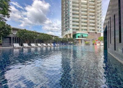 2 Bedrooms Condo in Reflection Jomtien C011889